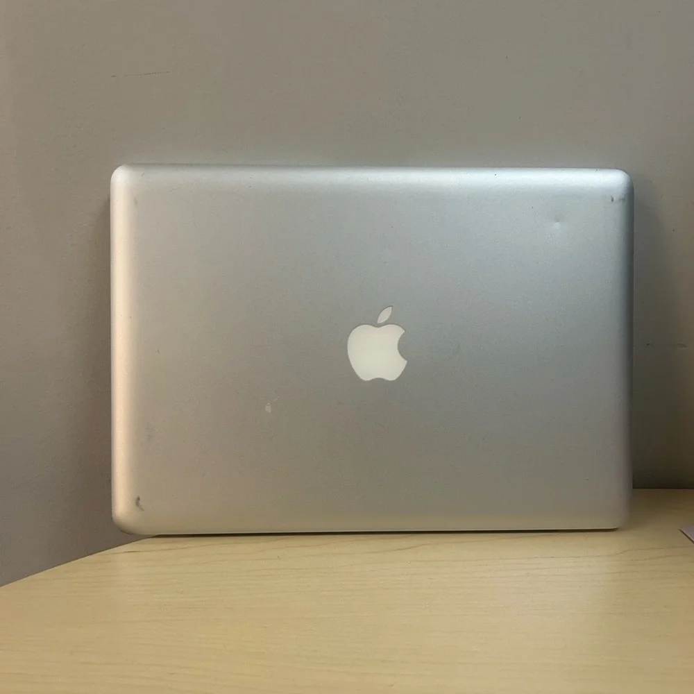 2011 Apple MacBook Pro